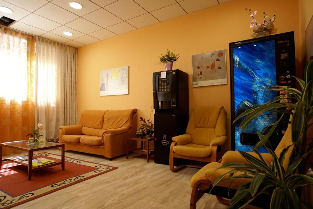 Hotel Mont-Roig المظهر الخارجي الصورة